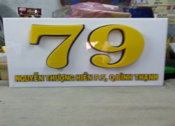thi-cong-bang-hieu