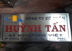 bang-hieu-inox-trang